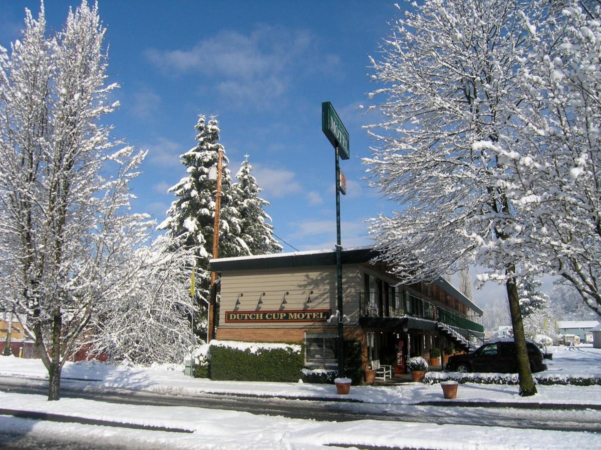 Dutch Cup Motel Sultan Luaran gambar